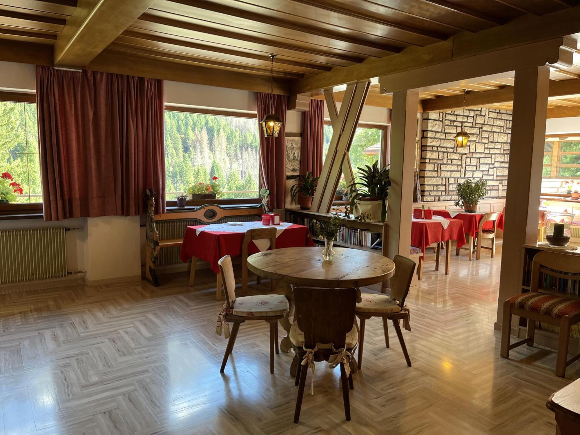 B&B Bucaneve Vigo di Fassa Eksteriør billede