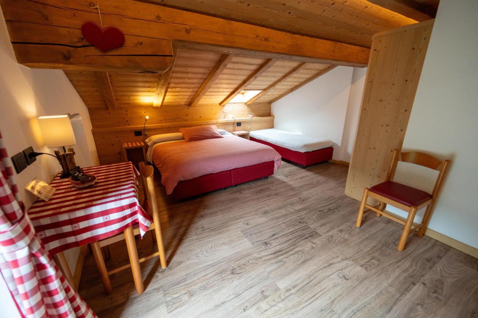 B&B Bucaneve Vigo di Fassa Eksteriør billede
