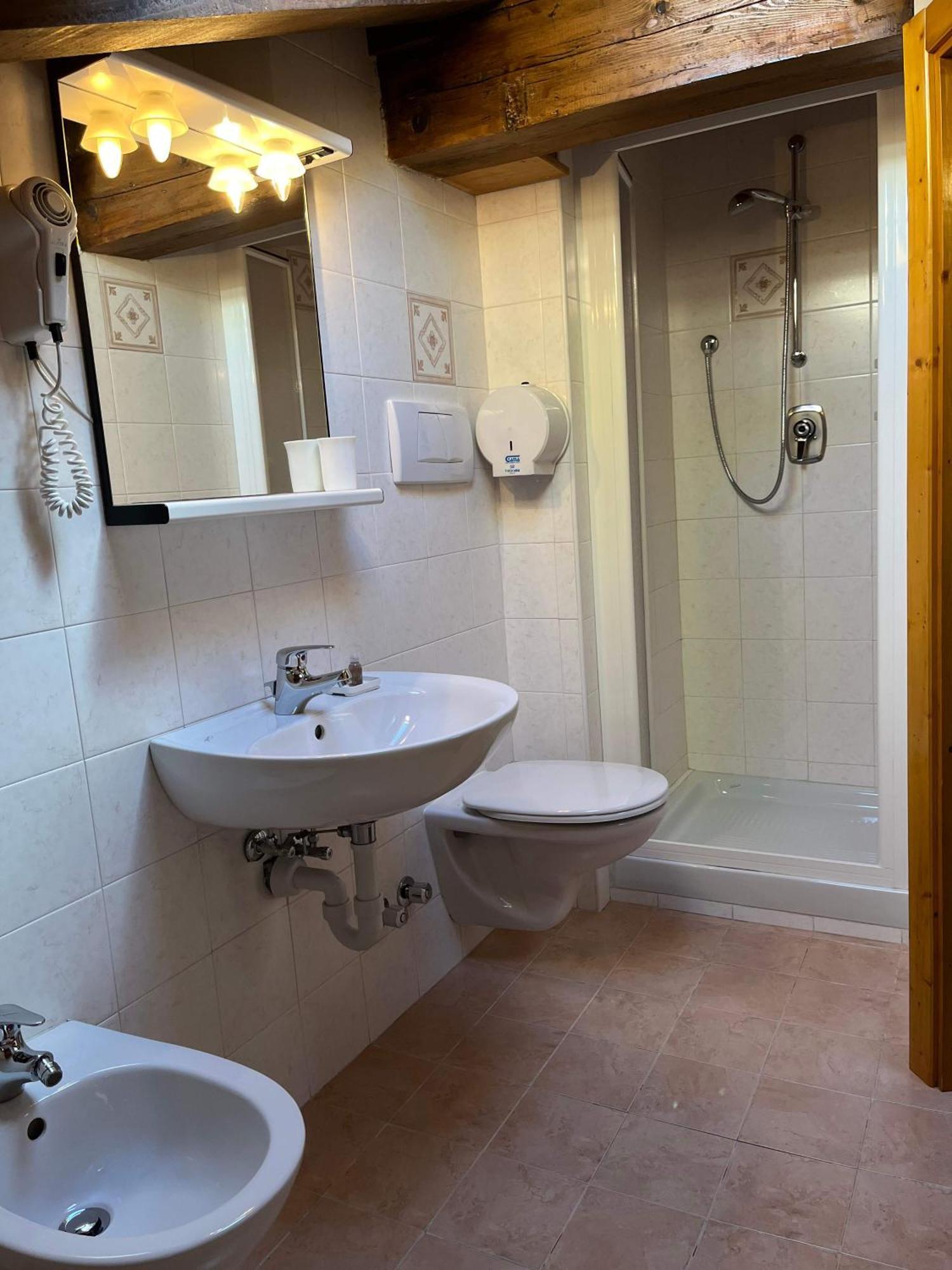 B&B Bucaneve Vigo di Fassa Eksteriør billede